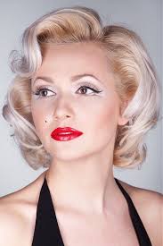 To get this classic look you only need styling products, curlers or a curling iron, and bobby pins or clips. Hair Styles Short Hairstyles For Thick Hair Marilyn Monroe Hair Vintage Hairstyles