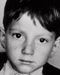 Zak Starkey, figlio di Ringo Starr, vide il suo padrino Keith Moon suonare  la batteria che lo stesso musicista inglese gli aveva regalato per il suo  decimo compleanno. Moon era molto vicino