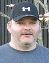 Brooke Steele's Instagram, Twitter & Facebook