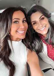 Can someone please remove the random straight hair