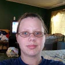 Tonya Metz's Instagram, Twitter & Facebook