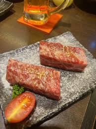 專人代烤免動手！入口就幸福的胡同燒肉4號店:: MOOD