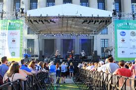 Live algarve deals with a large variety of property in and around the algarve, portugal. Live On The Green Featuring Spoon Portugal The Man And The Weeks Photos Lightning 100