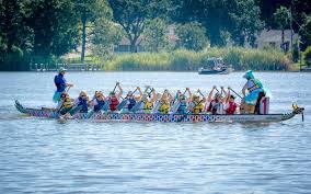 Teams of 30 or 60 people paddle wooden dragon shaped boats accompanied by the sound of beating drums. 5 Reasons You Need To Go To Birmingham S Inaugural Dragon Boat Race And Festival At East Lake Park On August 24 Admission Is Free