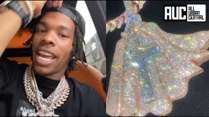 The atlanta native gave up his life on the streets in 2017 to try his hand at … lil baby net worth: Lil Baby Spends 700k On 100 Carat 4pf Chain With A Hero Cape Youtube