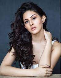 At a very young age, amyra dastur decided to be an actress. Amyra Dastur Age