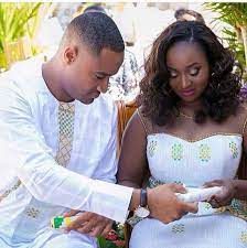 Joli Tenue Mariage Traditionnel Africain African Traditional Wedding African Bride African Wedding