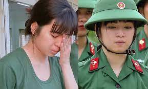 Bữa cơm đầy drama của các chiến sĩ mới. Khanh Van Sao Nháº­p NgÅ© Báº¥t Ngá» Bá»‹ Tá»' La Tiá»ƒu Tam