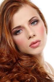 Eye makeup tutorial for gingers or redheads with freckles // makeup for red hair and blue eyes image source: 690 Makeup For Gingers Ideas Red Hair Redheads Ginger Hair