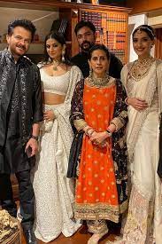 Anil kapoor is celebrating his 37th wedding anniversary with his wife sunita kapoor on wednesday, may 19. 23 Pictures And Videos That Take You Inside Anil Kapoor S Mumbai Bungalow Vogue India