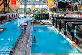In den 25 pools, den saunas, dem fitness center und dem myspa dreht sich alles um dein wohlbefinden. Therme Meran Sudtirol Fur Alle