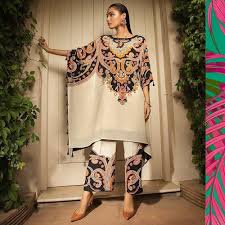 Elan Essentials Ready To Wear Now Available At Galleria Lahore Maison Elan Karachi And Online On Www Elan Fashionistas Style Pakistani Outfits Pakistani Models