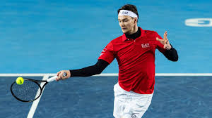 Bublik é campeão em Hong Kong e chega ao inédito top 10