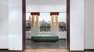 See more ideas about bombay, the bombay company, home decor. This Home In Mumbai Looks Out To Some Of The Most Iconic Buildings