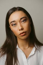 Ashley Vieira's Instagram, Twitter & Facebook