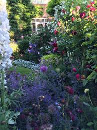 Pin By Caroline Benedict Smith Garden On Landscapes Gardens Beautiful Gardens Garden Design English Garden