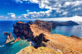 Portugalia are suficiente locuri listate ca patrimoniu mondial de catre unesco si minunatii naturale si culturale pentru a atrage atentia oricarui vizitator, peo perioada mai indelungata de timp. Portugalia Region Algarve Blog Poswiecony Podrozom Biuro Podrozy Amigos Jelenia Gora