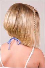 Niedliche Kurze Bob Haarschnitt Fur Kinder Mit Pony Devushki Korotkie Strizhki Detskie Korotkie Strizhki Korotkie Strizhki