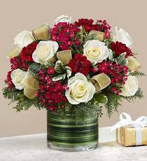 Shop Our Holiday Gift Guide Featuring Top Christmas Gift Ideas Like Flower Arrang Christmas Flower Arrangements Christmas Flowers Christmas Floral Arrangements