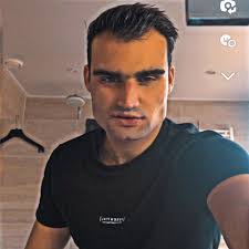 Brent Meads's Instagram, Twitter & Facebook