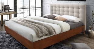 lit francesco capitonne 140x190cm tissu beige et bois lit capitonne tete de lit capitonnee tete de lit en tissu