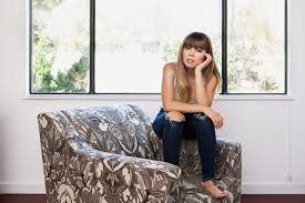 She has opened up to the press about her issues that stemmed from finding fame so early while still being so young. Life After Nickelodeon Jennette Mccurdy Grows Up
