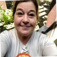 Leann Castillo's Instagram, Twitter & Facebook