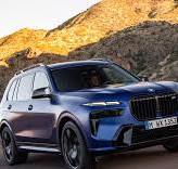2023 BMW X7 M60i
