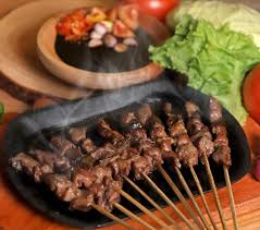Jun 18, 2021 · makanan enak khas pati yang pertama adalah soto kemiri. Mantul Kikil Kepala Kambing Bakar Lombok Ijo Yang Nikmat Dari Tegal