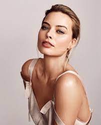 Fhm and maxim also included her on along with being beautiful, she has received many rewards including emmy's and screen actors guild awards. Top 10 Most Beautiful Women In The World Gazette Review Actress Margot Robbie Margot Robbie Hot Margot Robbie