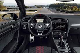 I have owned 2x mk 7 golf r's and 2x gti mk 7's , all with apr stage 1 dsg. Vw Golf Gti Tcr Im Test 2019 Wird Der Golf Als Tourenrenner Wieder Zum Wolf Meinauto De