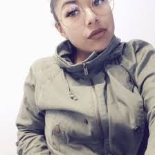 Sara Leonhardt (saramerano)