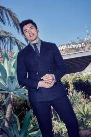 See more ideas about henry golding, crazy rich asians, asian men. Henry Golding Used To Be A Hairdresser Now He S The Luckiest Man In Hollywood