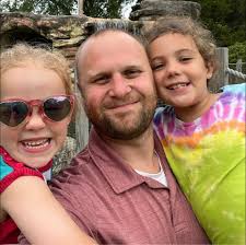 Where to dispose of extra boxes and a wooden pallet in East Longmeadow?