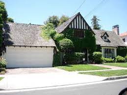 Early Homes Of Bette Davis Celebrity Houses Hollywood Homes American Mansions
