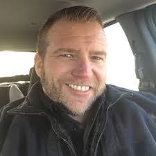 Jason Hundley's Instagram, Twitter & Facebook