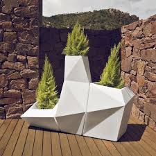Pot Faz Xl H 159 Blanc Mat De Vondom Pot Exterieur Interieur Futuriste Pot De Fleur Exterieur