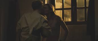 Nude video celebs - Page 111