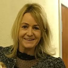 Yvonne Lanigan's Instagram, Twitter & Facebook