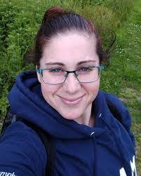 Cara Bartlett's Instagram, Twitter & Facebook