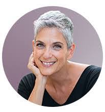 Lori Krause's Instagram, Twitter & Facebook