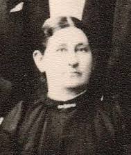 Amanda Mayo's Instagram, Twitter & Facebook