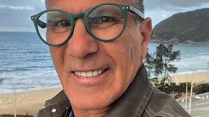 Eri Johnson revela que pinta no rosto era motivo de bullying: 'Desagradável'