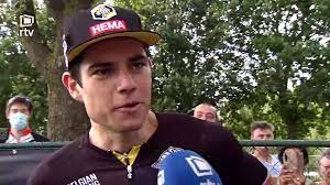 Depuis, je pense à lui et je lui dédie cette victoire. Van Aert Glenn Smolderen Decore Blabla