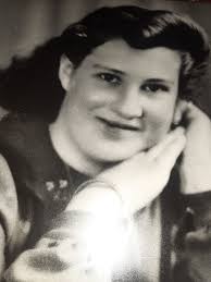 Edith may davis of arina rd bargo aged 14 yrs . Married eric john colville  in 1948 and resided in hawthorne rd passing away at her residence in 1987.