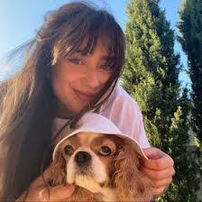 Avery Beard's Instagram, Twitter & Facebook