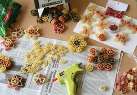 Donnez à votre partenaire ce quil veut vraiment ce noel avec cette drôle de noel gratter la carte! Idee Bricolage Noel Avec Des Pates Alimentaires 90 Photos Inspirantes