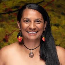 Congrats to sister Cathy Freeman for her Lifetime Achievement Award at the  National Aboriginal and Torres Strait Islander Sports Awards! It's been 20  years since the last one during the ATSIC days!… |