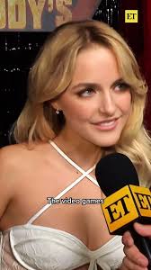 It's Friday morning and Shemar Moore is here for you, baby girl!