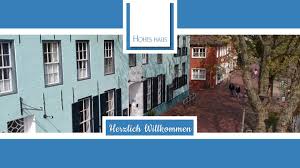 Das gewisse extra in unmittelbarer nähe des hafens, mitten im malerischen historischen ortskern, empfängt das hotel hohes haus seit über 300 jahren anspruchsvolle gäste mit dem gespür für das gewisse extra. Hohes Haus Startseite Facebook